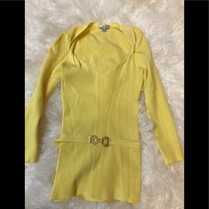 Low cut sweater with belt